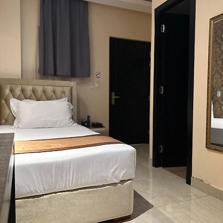 Hotel Crowner David Kültér fotó