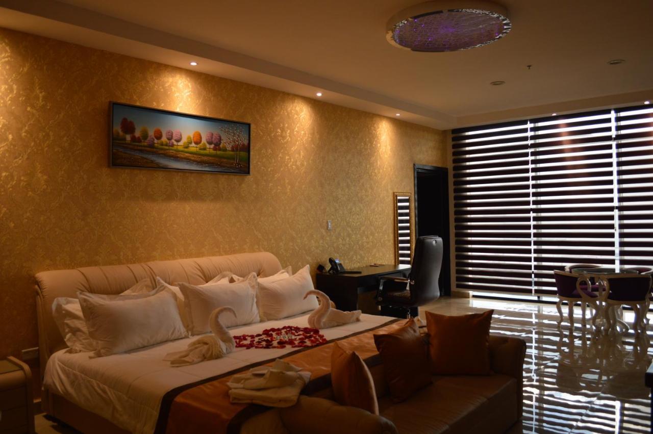 Hotel Crowner David Kültér fotó